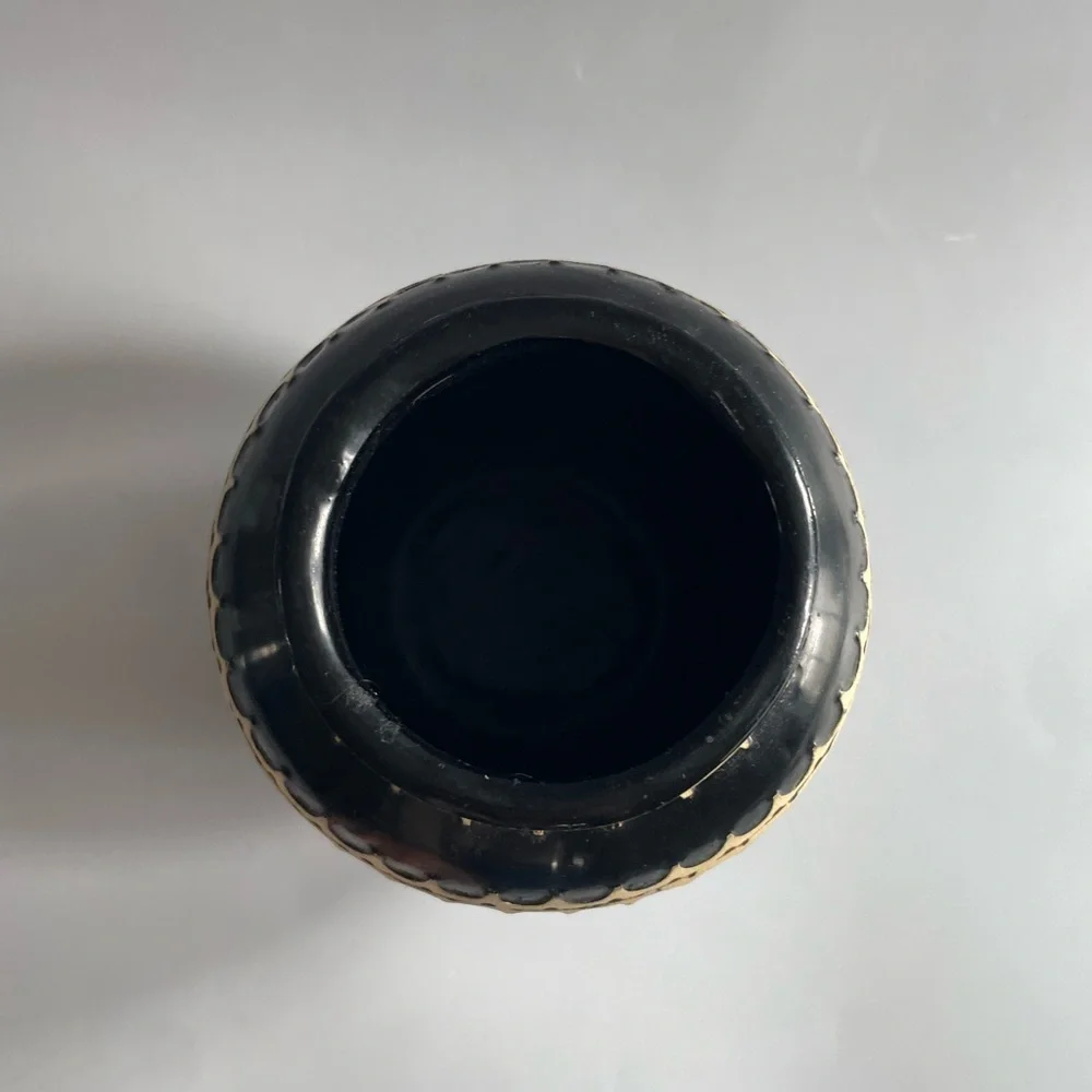 Vintage Mata Ortiz Sgraffito Pottery Vase with Etched Scallop Mexican Folkart